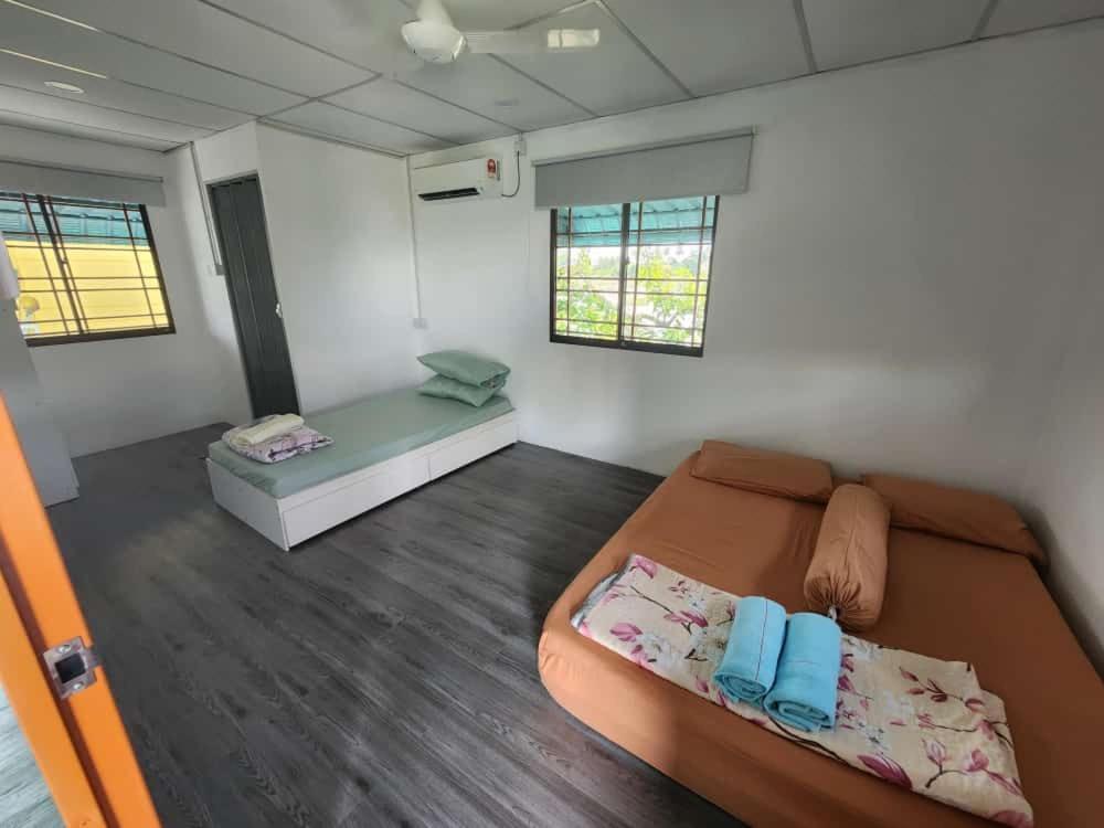 Homestay Denai Harummanis S4 Simpang Empat  Экстерьер фото